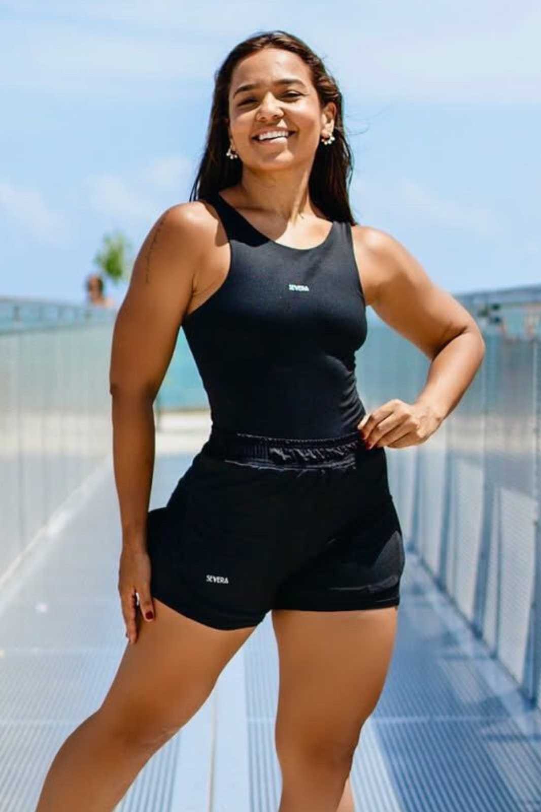 shorts-duplos-preto-destaque